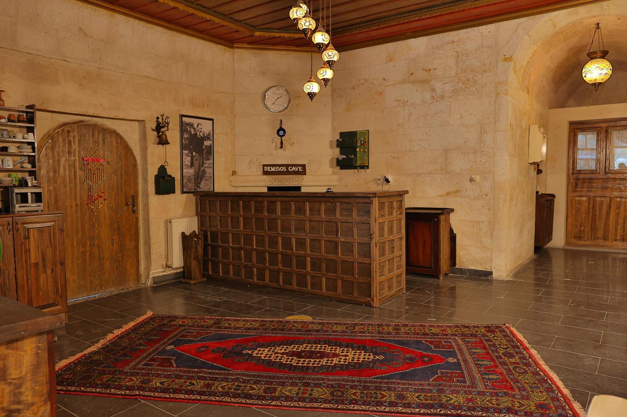 Demisos Caves Hotel Ürgüp Bagian luar foto