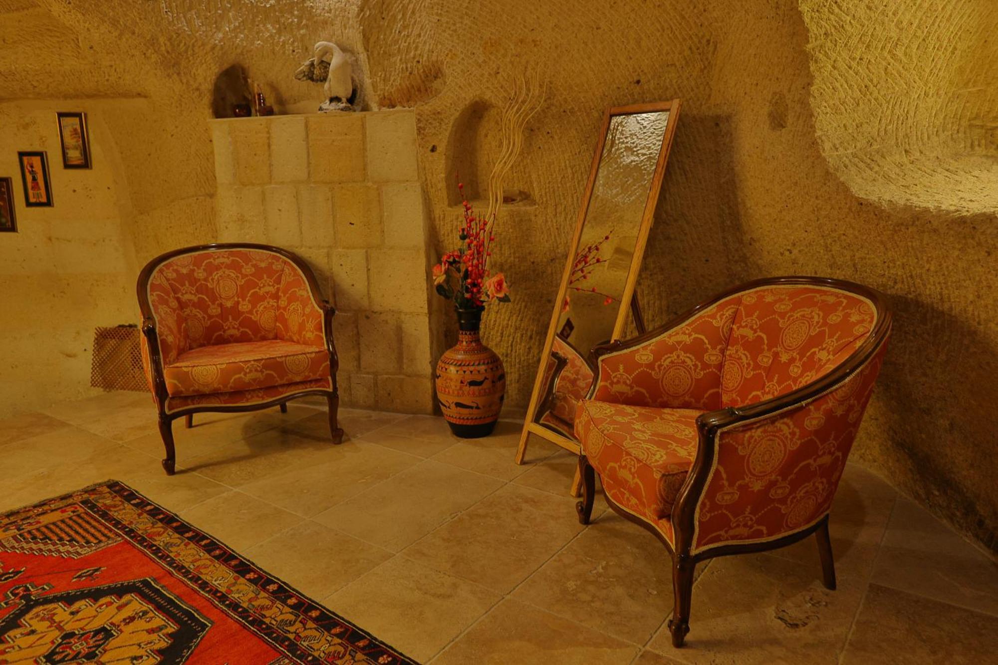 Demisos Caves Hotel Ürgüp Bagian luar foto