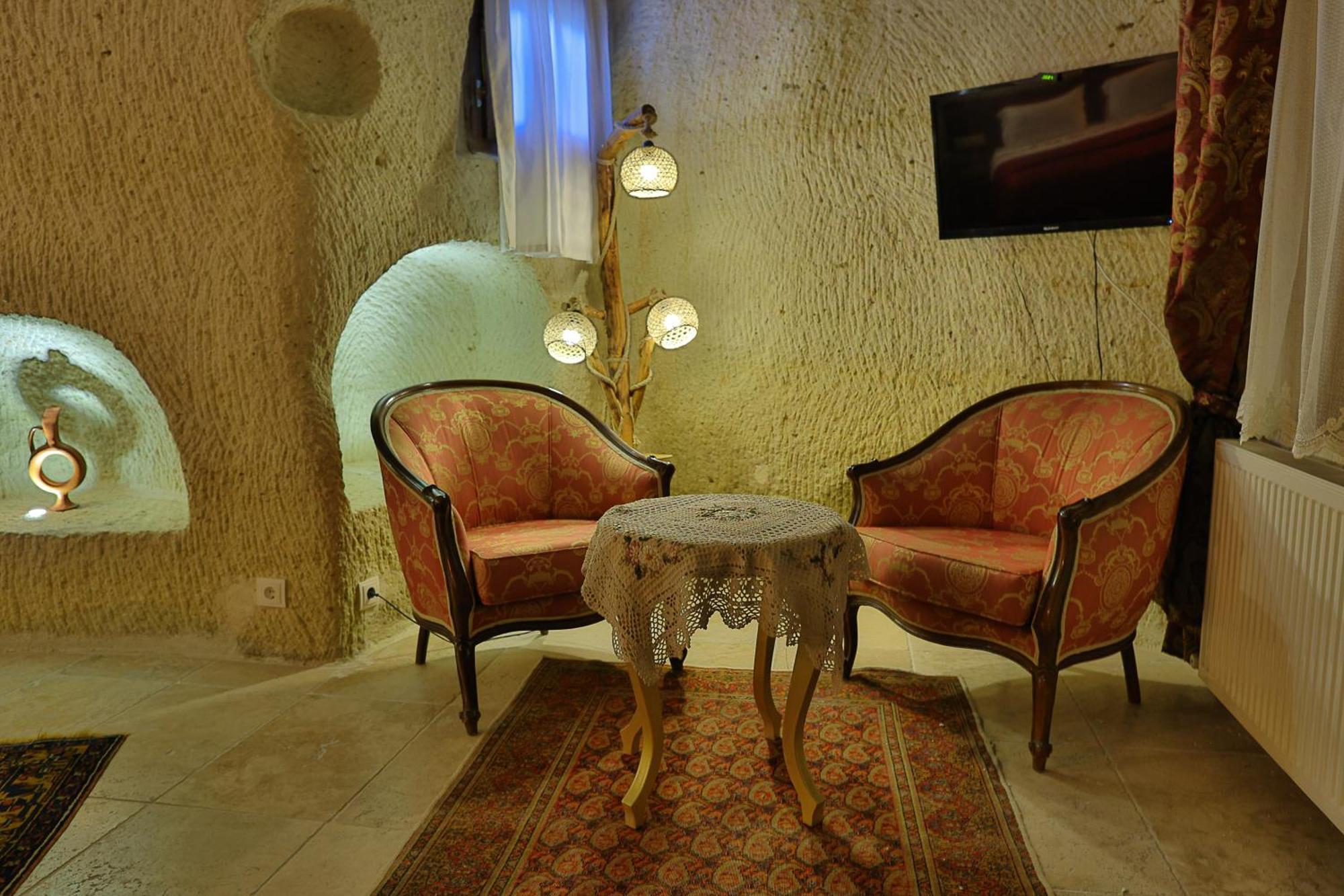 Demisos Caves Hotel Ürgüp Bagian luar foto