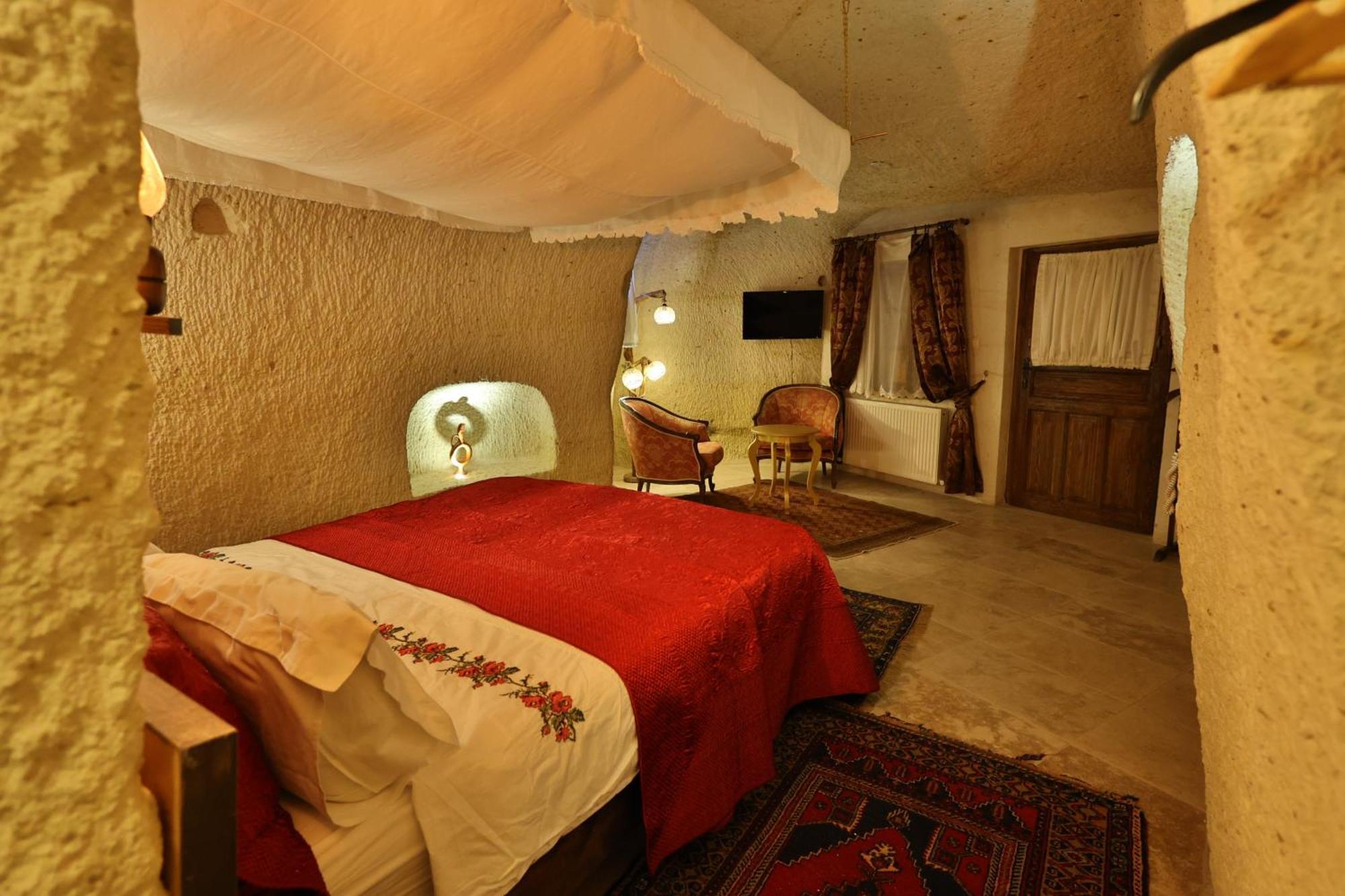 Demisos Caves Hotel Ürgüp Bagian luar foto
