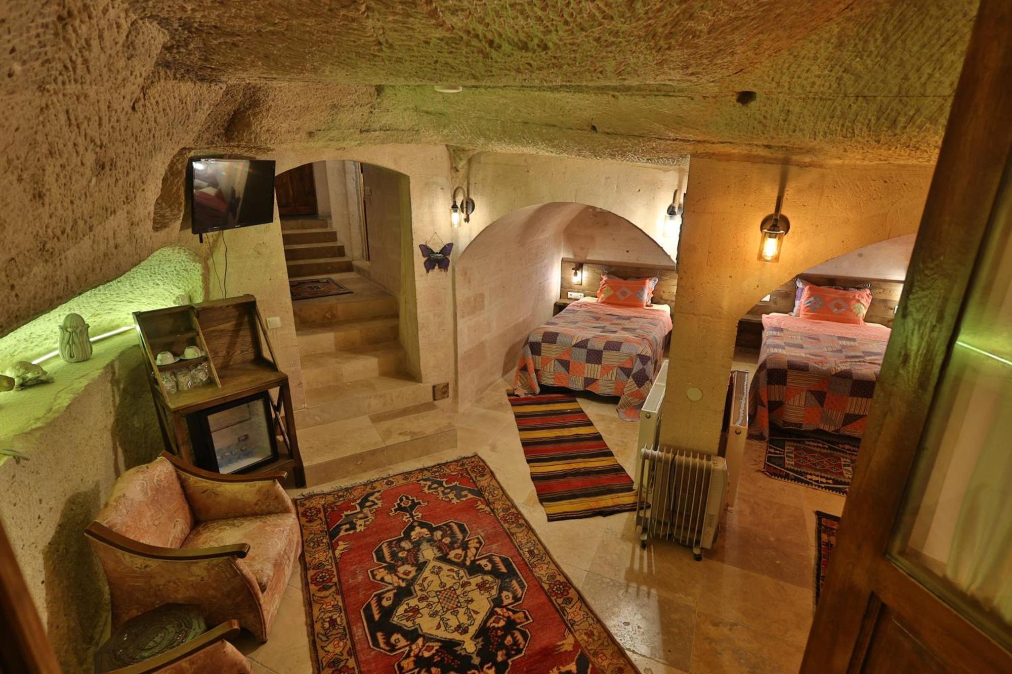 Demisos Caves Hotel Ürgüp Bagian luar foto