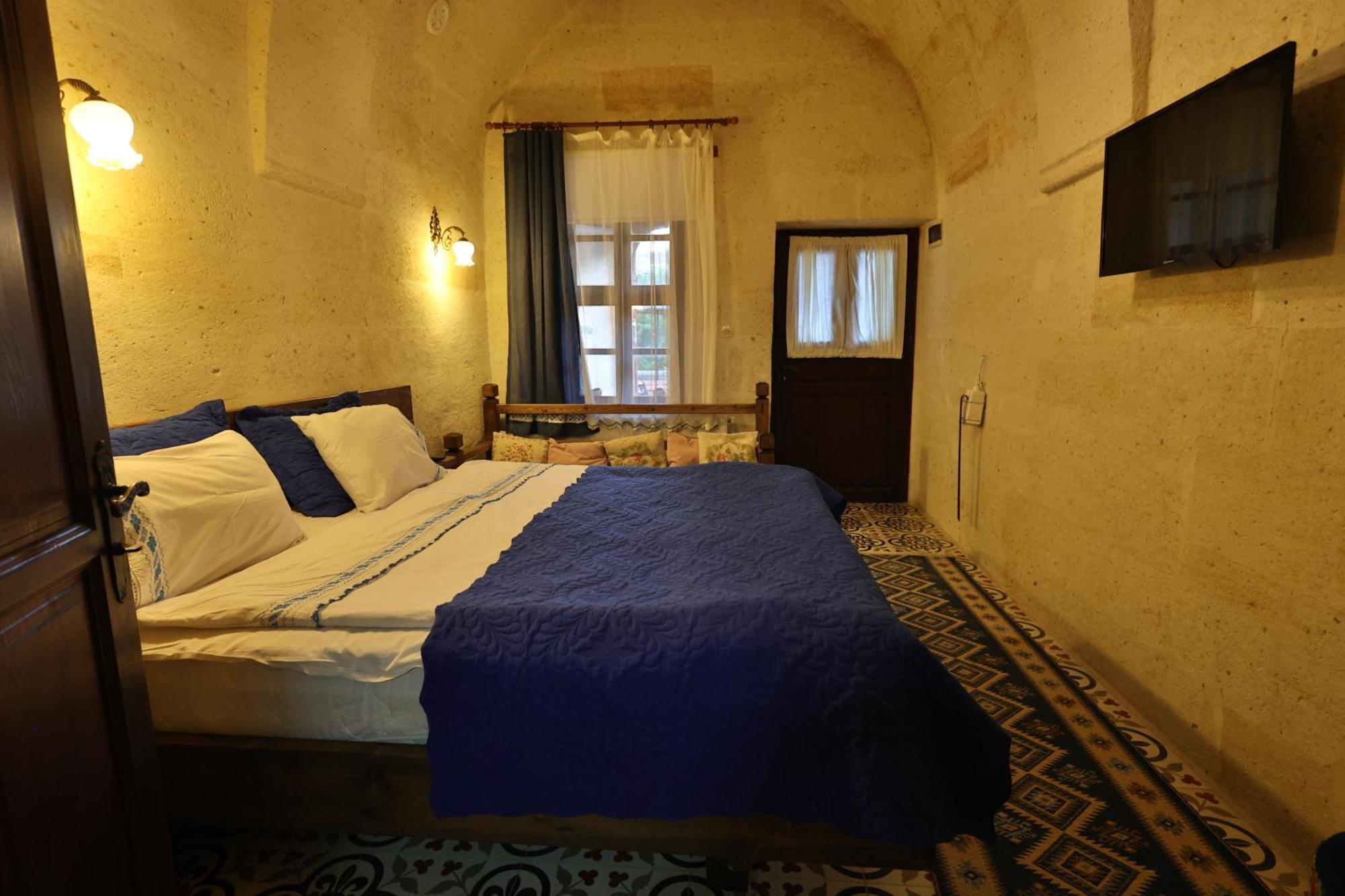 Demisos Caves Hotel Ürgüp Bagian luar foto