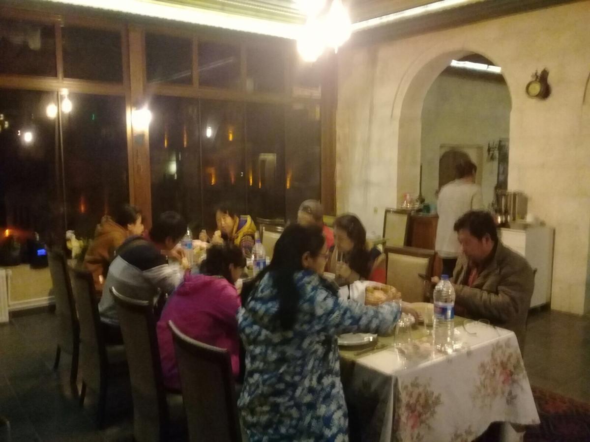 Demisos Caves Hotel Ürgüp Bagian luar foto